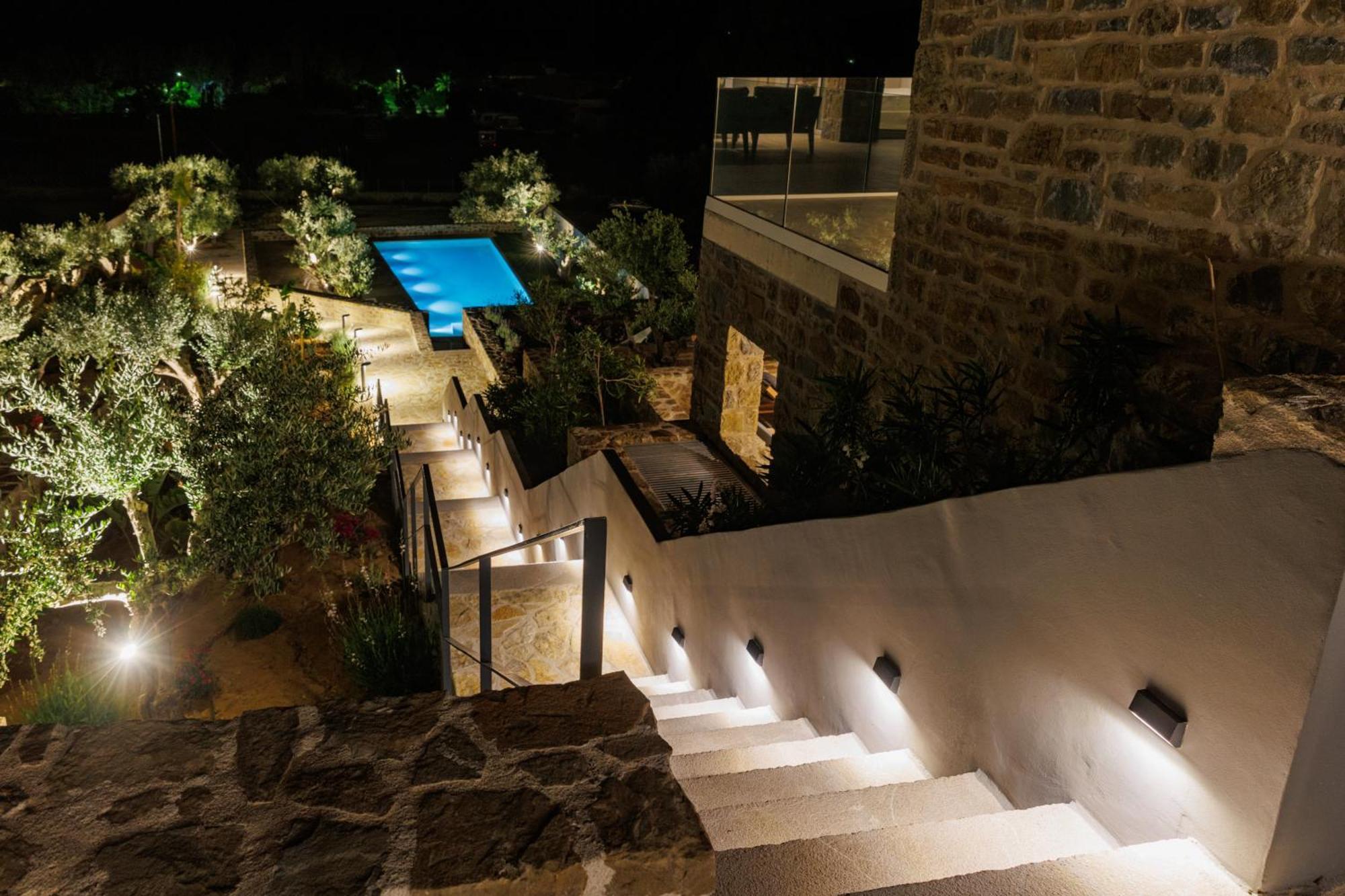 בית נופש Hills 6 - Luxury With Private Pool גיאלובה