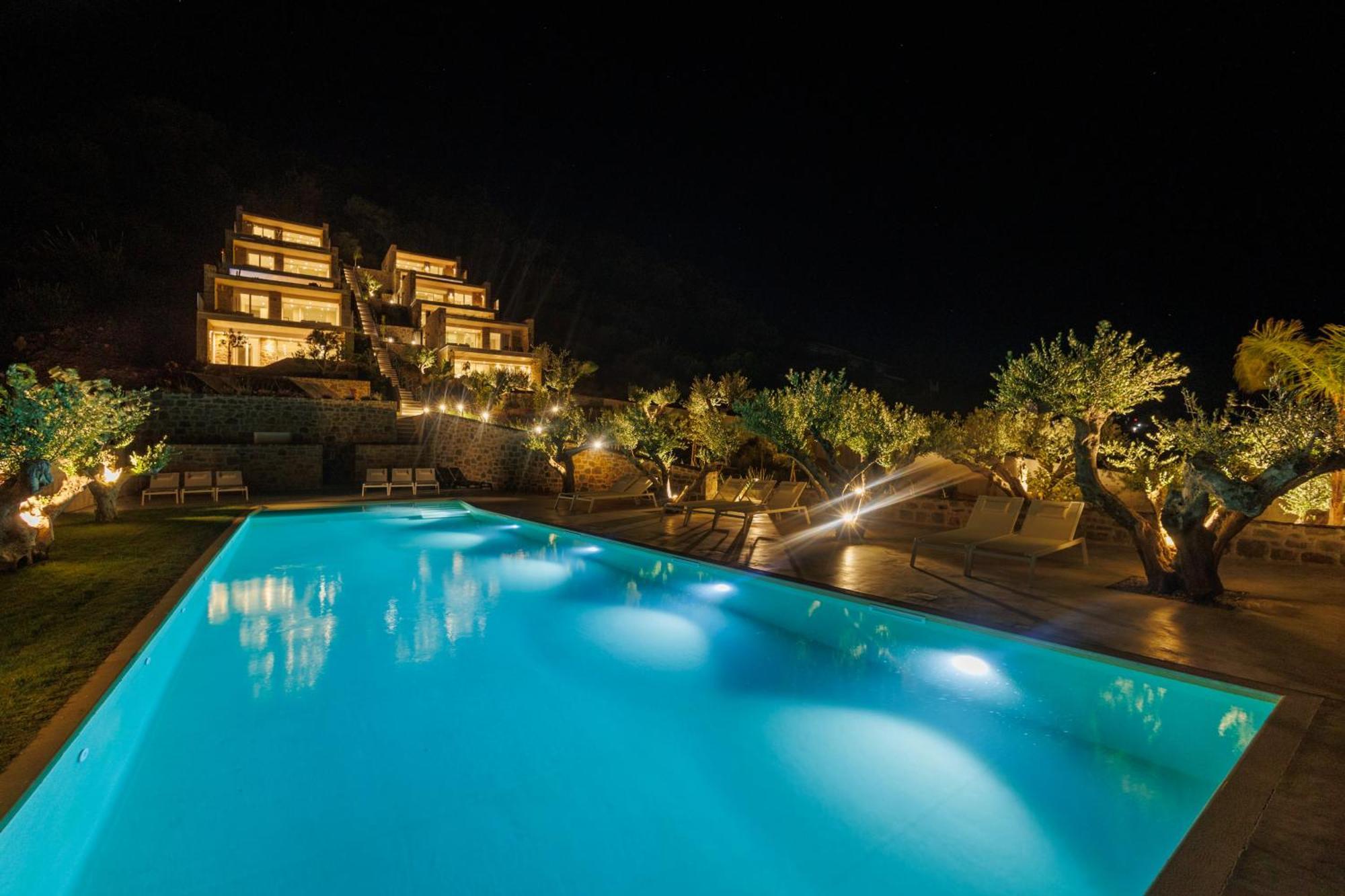 Hills 6 - Luxury With Private Pool Hébergement de vacances *
